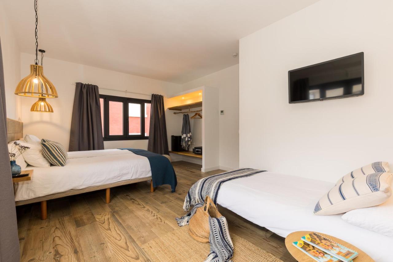 Pardela Menorca Hotel Es Castell  Buitenkant foto